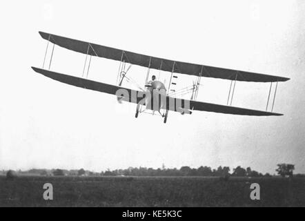 Wright Modell H Vorderansicht im Flug, Simms Station in der Nähe von Dayton, Ohio, 1914 (10486 anordnen A.S.) Stockfoto