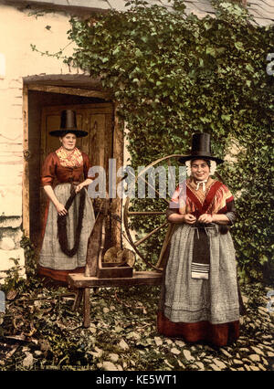 Welsh Spinner und Spinnrad, Wales, photochrom, ca 1890 1900 Stockfoto