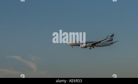 Reisen, Deutschland, Hessen, Frankfurt am Main, Flughafen, Oktober 18. Eine Boeing 737-85P der El Al Israel Airlines mit der Kennung 4X-EKJ. (Foto von Stockfoto