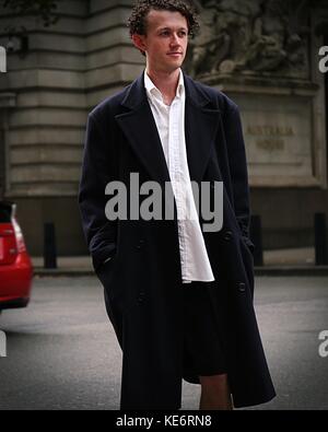 London, Großbritannien. 15 Sep, 2017 London - 15. September 2017 Mann auf der Straße während der London Fashion Week: Mauro Del Signore/Pacific Press/alamy leben Nachrichten Stockfoto