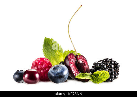 Gemischte Beeren und Minze Stockfoto