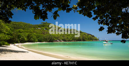 Die Seychellen, Mahe, Port Launay, Strand und Pointe L'Escalier, Panoramablick Stockfoto