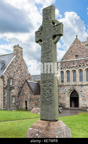 Keltisches Kreuz. St Martin's Cross außerhalb Iona Abbey, Isle of Iona, Argyll und Bute, Schottland, Großbritannien. Stockfoto