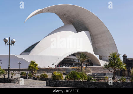 Auditorium von Teneriffa, geöffnet September 26,2003; Santa Cruz, Teneriffa, Kanarische Inseln, Spanien Stockfoto