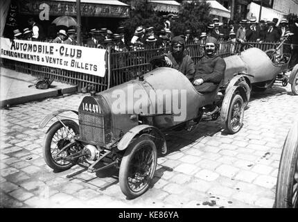 Violett Phantom mans 1913 Stockfoto