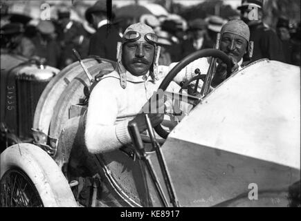 Otto Salzer auf der 1913 Grand Prix de France in Le Mans Stockfoto