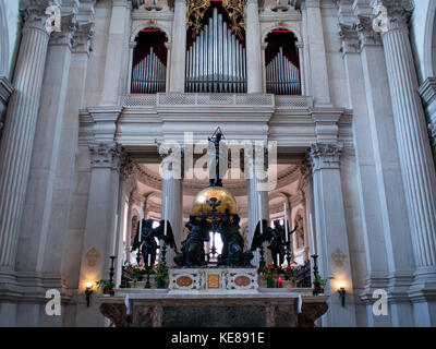 Innenraum der Basilika di San Giorgio Maggiore, dem Altar Stockfoto