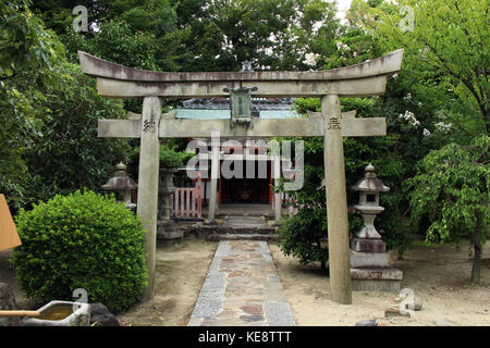 Ein Heiligtum an der Sanjusangendo Tempel in Kyoto, Japan. Pic im August 2017 aufgenommen wurde. Stockfoto
