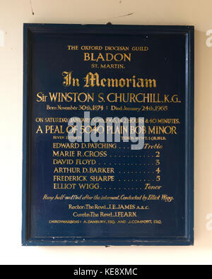 Ein glockengeläut Board in der St. Martin's Church, Bladon, Oxfordshire, England, Großbritannien Stockfoto