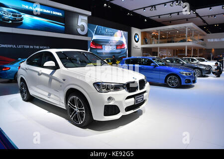 NONTHABURI - 28. März: BMW X4 20d M xDreive Sport Auto auf Anzeige an der 38th Thailand Bangkok International Motor Show 2017 am 28. März 2017 Nonthabur Stockfoto