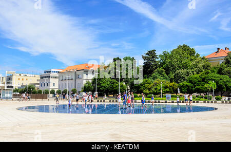 Gruß sun Zadar, Kroatien. Stockfoto