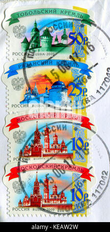 GOMEL, BELARUS, 13. Oktober 2017, Stempel gedruckt in Russland zeigt ein Bild des Moskauer Kreml, circa 2009. Stockfoto