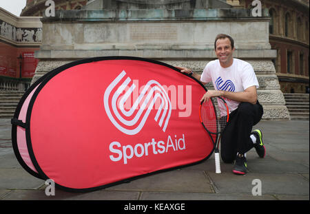 Greg Rusedski in der Royal Albert Hall in London, um die Wohltätigkeitspartnerschaft zwischen Champions Tennis in der Royal Albert Hall und SportsAid für 2017 zu gründen. Stockfoto