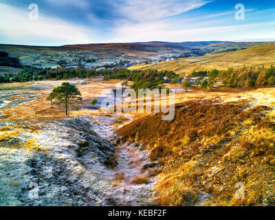 Ein Blick auf die farbenprächtige Landschaft in der Nähe von Nenthead in Cumbria Fells, England. Stockfoto