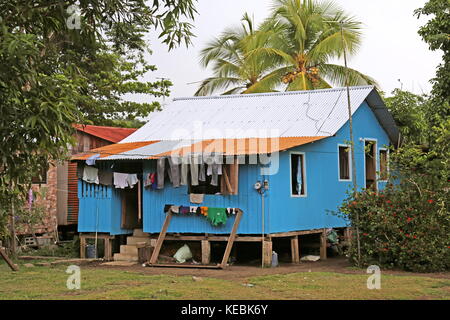 Typisches Haus, Tortuguero Dorfzentrum, Provinz Limón, Karibik, Costa Rica, Mittelamerika Stockfoto