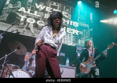 Liverpool, Merseyside, Großbritannien. Oktober 2017. „Hurray for the Riff Raff“ tritt im Liverpool Arts Club auf Credit: Andy von Pip/ZUMA Wire/Alamy Live News Stockfoto