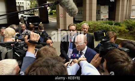 Brüssel, Belgien Oktober 2017. Der tschechische Premierminister Bohuslav Sobotka trifft am 19. Oktober 2017 zu einem EU-Gipfel in Brüssel, Belgien, ein. Quelle: Jakub Dospiva/CTK Photo/Alamy Live News Stockfoto