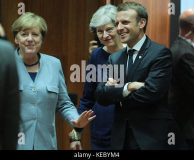 Brüssel, Belgien. 19 Okt, 2017 Angela Merkel, Bundeskanzlerin der Bundesrepublik Deutschland, therersa kann Premierminister von Großbritannien und Emmanuel längestrich Präsident von Frankreich auf der Tagung des Europäischen Rates, die während der Runde Tisch. Credit: leo Cavallo/alamy leben Nachrichten Stockfoto