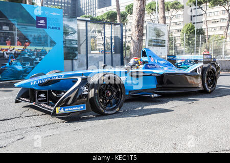 Rom, Italien. 19 Okt, 2017. Meeting Center - La Nuvola in Roma - FIA Formel e-Pressekonferenz für 2018 Rennen in Rom für die Weltmeisterschaft. Rom wird zum ersten Mal in der Stadt Rennen beteiligt werden. Quelle: Riccardo piccioli/alamy leben Nachrichten Stockfoto