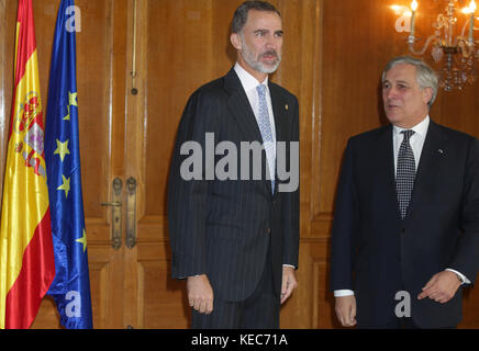 Oviedo, Spanien. Oktober 2017. Oviedo, Spanien. Oktober 2017. Der spanische König Felipe VI. Während einer Audienz mit dem Präsidenten des Europäischen Parlaments, Antonio Tajani, in Oviedo, 20. Oktober 2017 Credit: Gtres Información más Comuniación on line, S.L./Alamy Live News Stockfoto