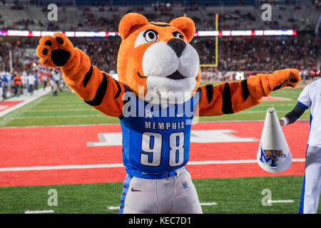 Houston, TX, USA. 19 Okt, 2017. Memphis Tigers Maskottchen Pouncer führt vor ein NCAA Football Spiel zwischen der Memphis Tigers und der Universität von Houston Cougars bei tdecu Stadion in Houston, TX. Memphis gewann das Spiel 42-38. Trask Smith/CSM/Alamy leben Nachrichten Stockfoto