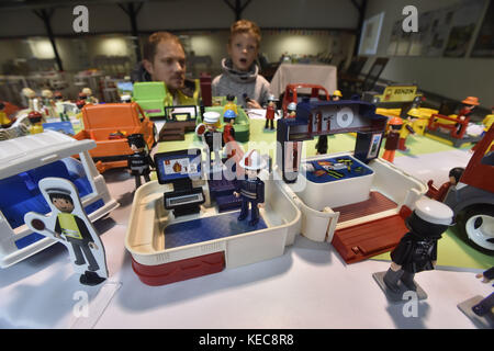 Zlin, Tschechische Republik. Oktober 2017. Die Ausstellung Phenomen Igracek wurde am 20. Oktober 2017 in Zlin, Tschechien, eröffnet. Mehrere Hundert beliebter Spielzeugfiguren sind zu sehen. Quelle: Dalibor Gluck/CTK Photo/Alamy Live News Stockfoto