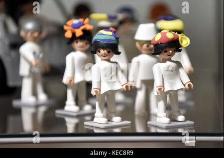 Zlin, Tschechische Republik. Oktober 2017. Die Ausstellung Phenomen Igracek wurde am 20. Oktober 2017 in Zlin, Tschechien, eröffnet. Mehrere Hundert beliebter Spielzeugfiguren sind zu sehen. Quelle: Dalibor Gluck/CTK Photo/Alamy Live News Stockfoto