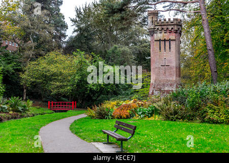 Der alte WASSERTURM IM OBEREN GARTEN. Der Wasserturm wurde zwischen 1883 und 1903 gebaut Stockfoto