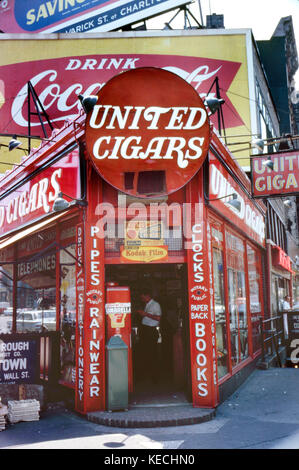 Ecke Zigarrenladen, Greenwich Village, New York City, New York, USA, August 1961 Stockfoto