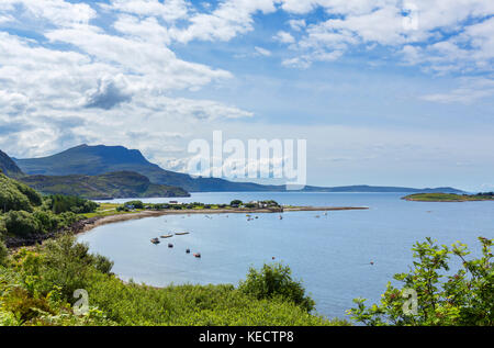 Blick über ardmair Point aus der der A835, Teil der Nordküste 500 Scenic route, Wester Ross, Highland, Schottland, UK Stockfoto