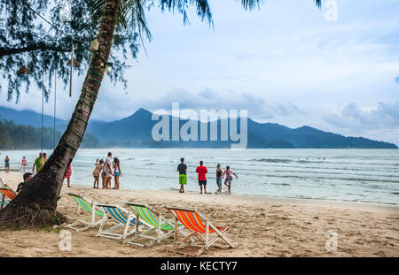Thailand, Trat Provinz, Koh Chang Insel im Golf von Thailand, Westküste, Urlauber bei Ao Klong Phrao Beach Stockfoto