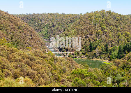 Cataract Gorge und erste Becken ist ein kleiner Patch von Wildnis, nur 15 Minuten von der Innenstadt entfernt - launceston, Tasmanien, Australien Stockfoto