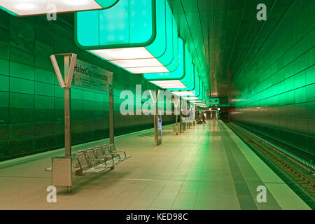 Lichtinstallation in der U-Bahn station Hafencity Universität, Hamburg, Deutschland, Europa Stockfoto