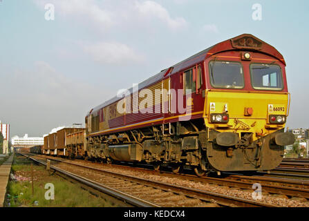 Class 66 Lokomotive auf einer Ingenieure Zug in Wimbledon, London Stockfoto