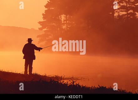 Sport. Angeln. Man Fliegenfischen. Guernsey. Kanal Inseln. Stockfoto