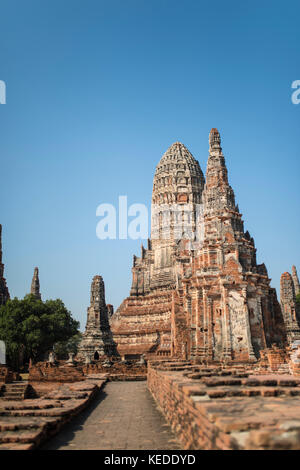 (Selektive Fokus) Wat Watthanaram Komplex in Ayutthaya, Thailand. Stockfoto