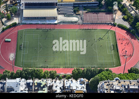 Luftaufnahme der Fußballplatz von der Oberseite der Eiffelturm, Paris, Frankreich Stockfoto