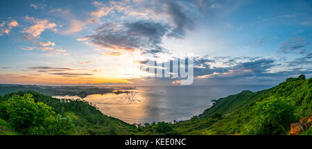 Sonnenaufgang in Kuta, Lombok, Indonesien Stockfoto