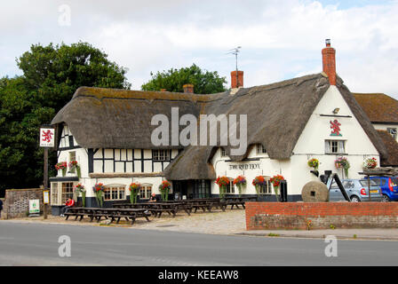 The Red Lion Pub, Avebury, Wiltsjire Stockfoto