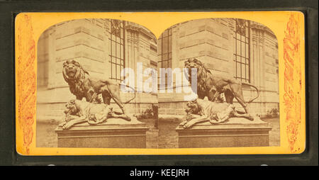 (Skulptur)  Die sterbenden Löwin. , aus Robert N. Dennis Sammlung von stereoskopischen Ansichten Stockfoto