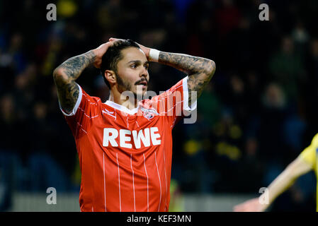 Barysaw, Weißrussland. 19. Okt 2017. l Leonardo Bittencourt vom FC Köln geht mit Enttäuschung in Europa League gegen den FC BATE in Barysaw, Weißrussland, an die Hand. Kredit: Yahor Shumski/Alamy Live News Stockfoto