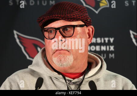 London, Großbritannien. 20 Okt, 2017. Head Coach Bruce arianer an der Arizona Cardinals Pressekonferenz und Praxis an der Hazelwood Zentrum, Sunbury, vor Ihren nfl uk internationale Reihe Spiel vs Los Angeles rams in Twickenham Stadium, London, UK, 20. Oktober 2017 Foto von Keith mayhew Credit: Keith mayhew/alamy leben Nachrichten Stockfoto