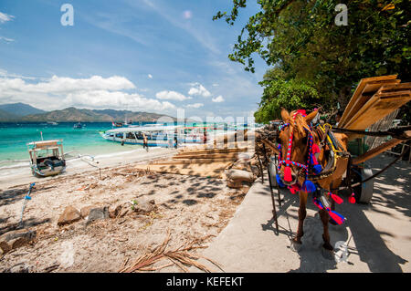 Gili Air, traditionelle indonesische Schiff festgebunden, Gili Inseln, Indonesien, Südostasien, Asien Stockfoto