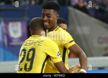 Anderlecht, Belgien. 18. Oktober 2017. Tor Kylian Mbappé und Presnel Kimpembe (Paris Saint Germain) im Spiel der Champions League Anderlecht Stockfoto