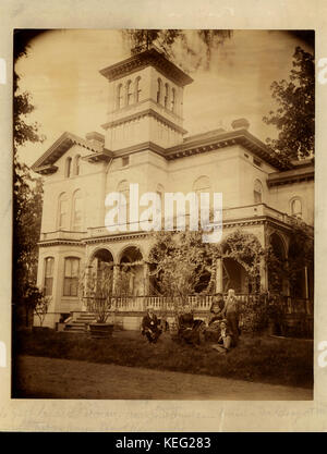 Minoma. Aufenthalt von Jefferson Kearny Clark, 4201 Edgewood Boulevard. Onkel Jeff, seine Frau, Tante Sue, Cousin Lea Glasgow und Herr Wm. Glasgow; stehend mit Hut auf, Cousin Clark Kennerly. Wie Edgewood Krankenpflege 0035 verwendet Stockfoto