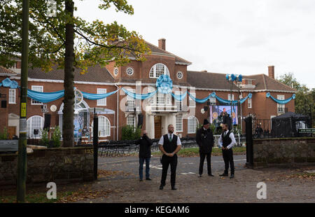 10 Jahre nach dem Kauf des Grundstücks Pitmaston House durch die Kirche für £4,200,000 im Jahr 2007 wird an diesem Wochenende im Dorf Moseley eine neue Scientology-Kirche eröffnet. Stockfoto