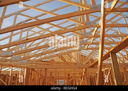 Gerahmte haus dach während der Bauphase Stockfoto