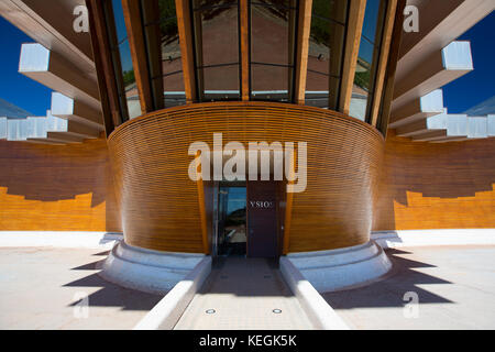 Ysios Bodega Weingut futuristische Architektur at Laguardia in Rioja-Alavesa weinerzeugende Region Baskenland, Spanien Stockfoto