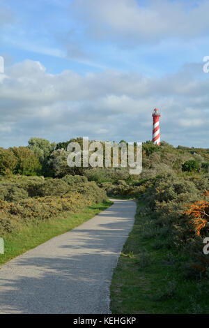 Weg zum 53 Meter hohen Leuchtturm westerlichttoren in Nieuw haamstede in den Niederlanden auf Zeeland Stockfoto