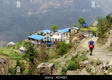 Trekker, eine Pension in der Nähe von bhichuk, Annapurna Sanctuary, Nepal. Stockfoto